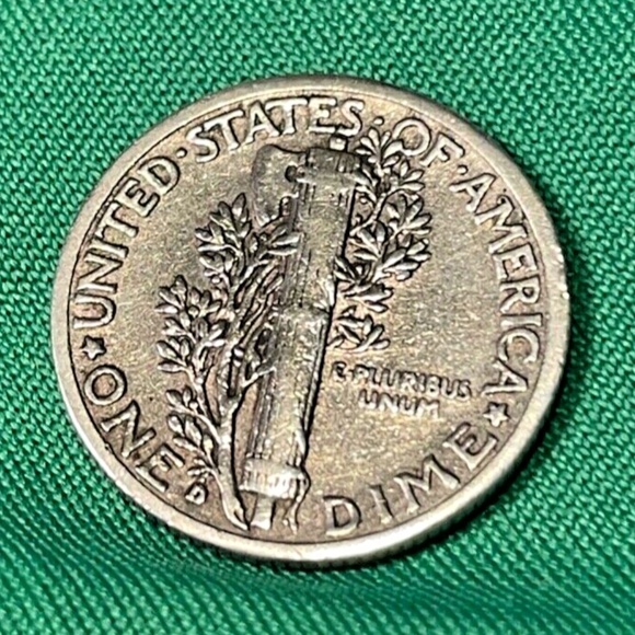 1942 Silver Mercury War Dime Brilliant Circulated Coin  205171953111 - Picture 5 of 6